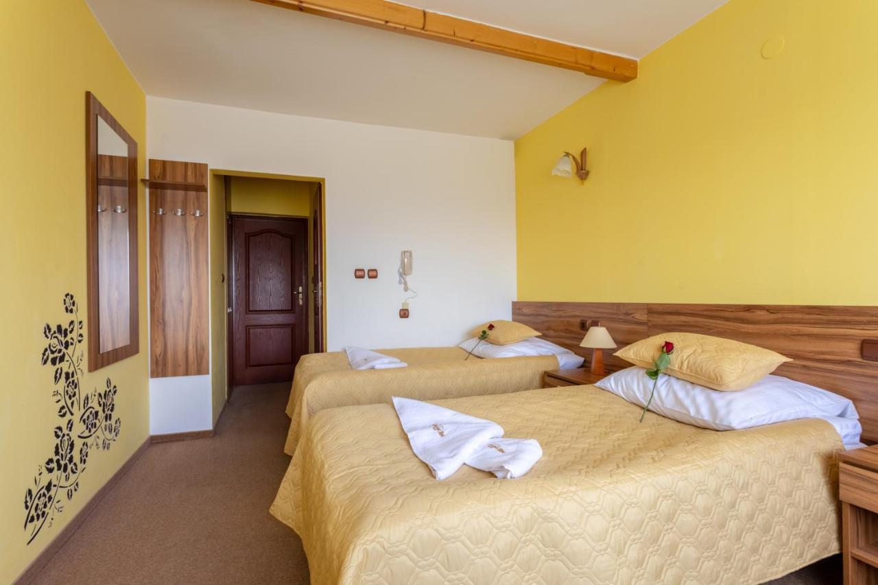 Hotel Goralski Raj Nowy Targ Exterior photo